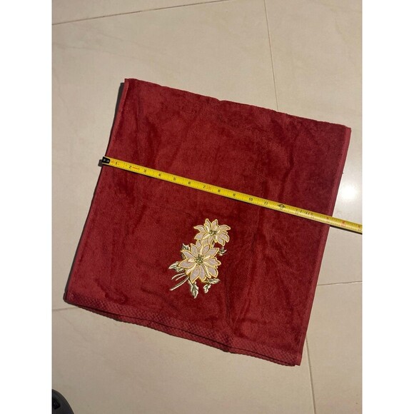 Avanti Floral Towel Bathroom Decor - Picture 4 of 9
